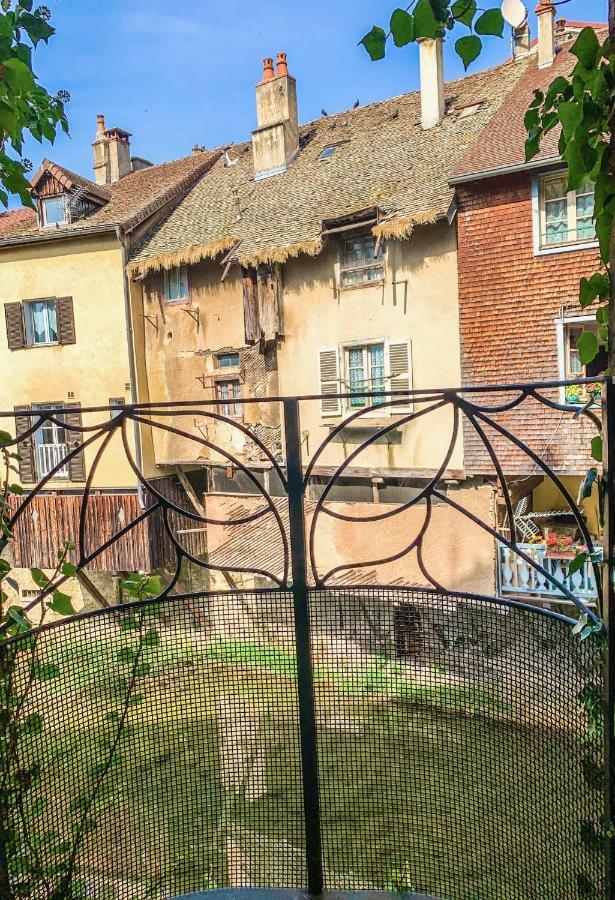 Les Volets Rouges Bed & Breakfast Arbois Eksteriør bilde